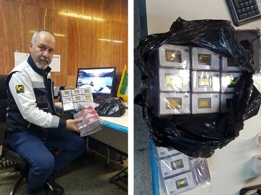 کارمند مترو بسته پر از طلا را به صاحبش بازگرداند/عکس