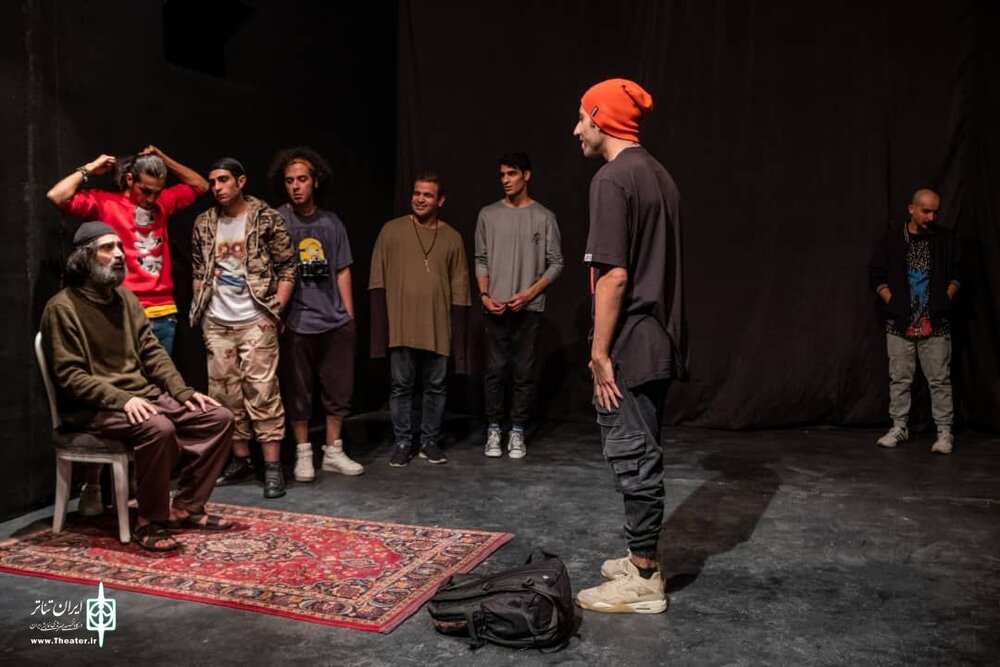 تهیه‌کننده «آدیداس»: تئاتر شهر مشهد را از ما گرفته‌اند