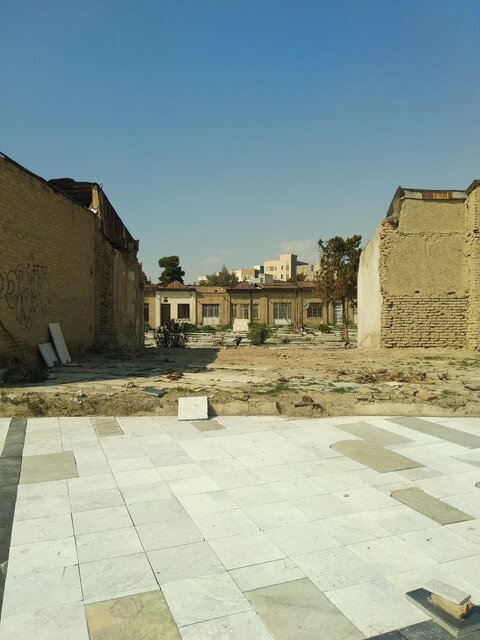 تخریب سنگ مزارهای گورستان تاریخی امامزاده عبدالله ری