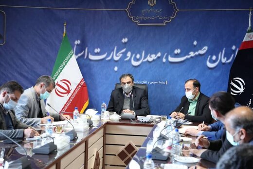 استاندار چهارمحال وبختیاری:صدور مجوزهای بخش صنعت و معدن در کمترین زمان ممکن انجام گیرد