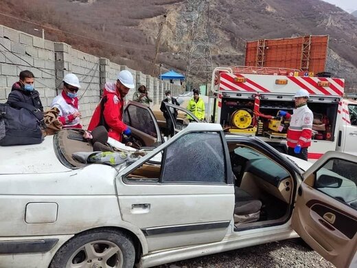 خودرو سواری حامل ۱۶ مهاجر افغان چپ کرد و ۴ نفر کشته شدند