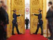 «دموکراسی پوتین» نقد می‌شود