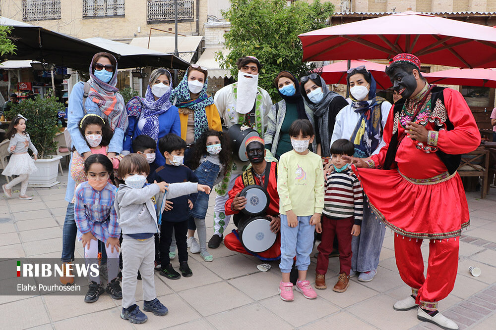 حاجی فیروز نماد استقبال از بهار