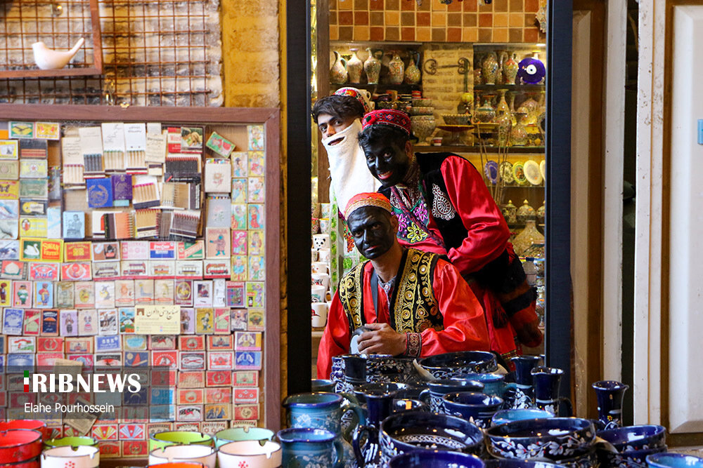 حاجی فیروز نماد استقبال از بهار