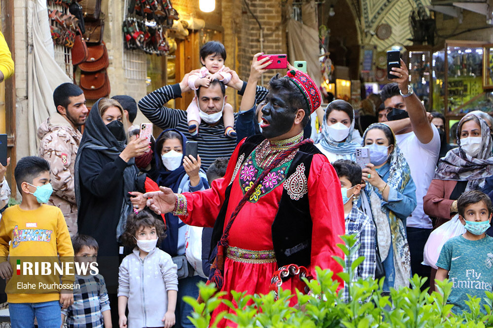 حاجی فیروز نماد استقبال از بهار