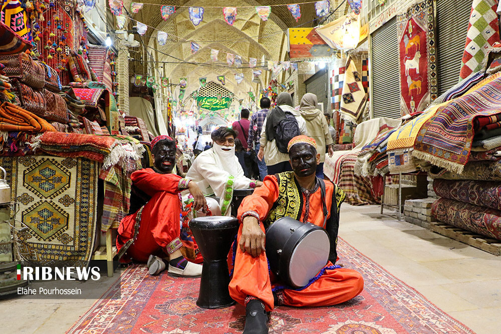 حاجی فیروز نماد استقبال از بهار