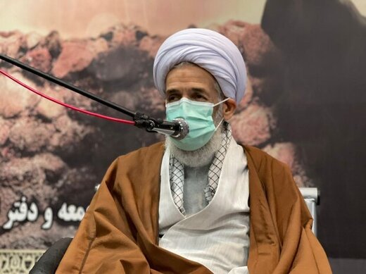 نمازجمعه کارگاه سازندگی و فرهنگی است 