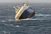 ببینید | نجات ۲۸ خدمه کشتی غرق شده اماراتی