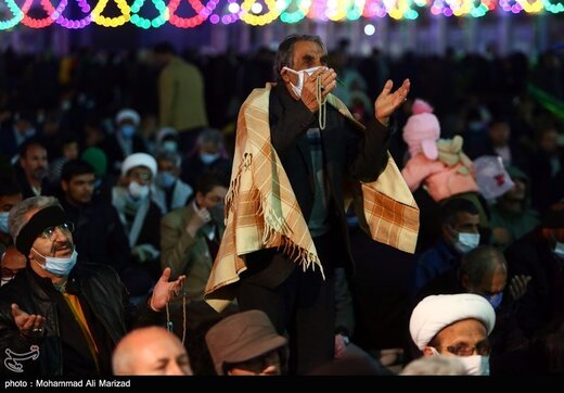 مسجد مقدس جمکران در شب نیمه شعبان