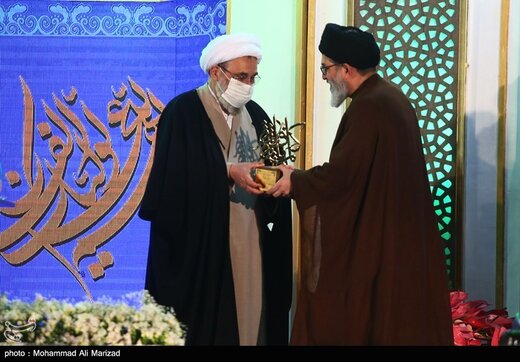 مسجد مقدس جمکران در شب نیمه شعبان