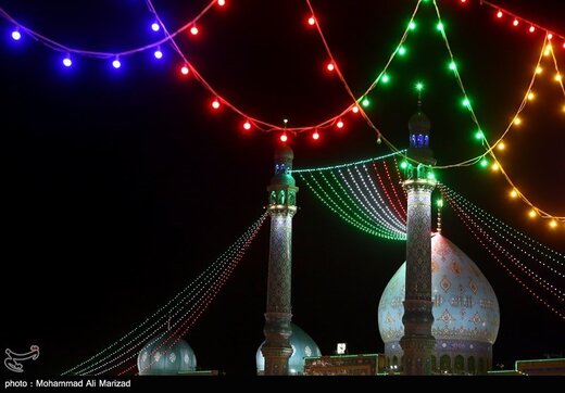 مسجد مقدس جمکران در شب نیمه شعبان