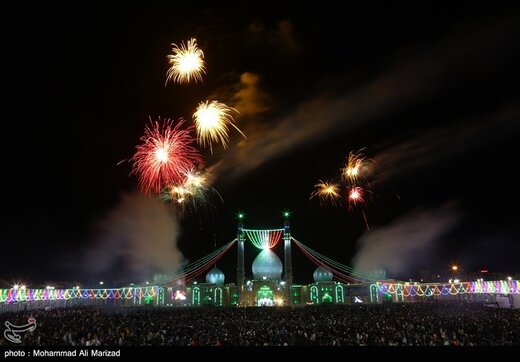 مسجد مقدس جمکران در شب نیمه شعبان