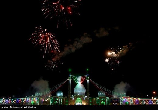 مسجد مقدس جمکران در شب نیمه شعبان