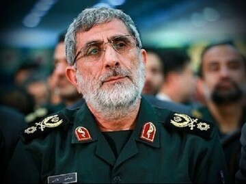 عکس فرمانده نیروی قدس سپاه پاسداران با لباس شخصی