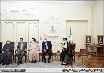 دیدار نوروزی با مقامات کشوری و لشکری با رئیس جمهوری