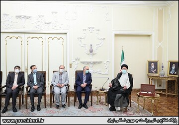 دیدار نوروزی با مقامات کشوری و لشکری با رئیس جمهوری
