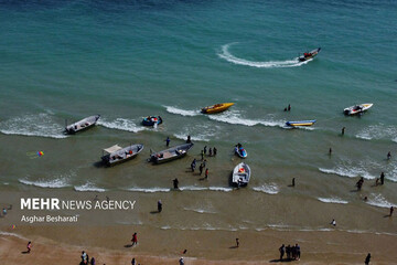 تصاویر | مسافران نوروزی در جزیره قشم