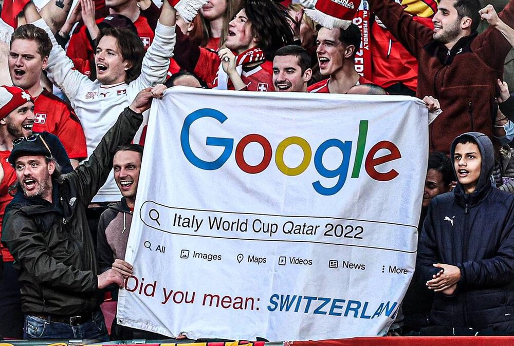 شوخی هواداران سوئیس با تیم ملی ایتالیا با استفاده از گوگل/عکس