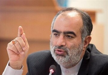حسام الدین آشنا با این جمله روحانی، پاسخ رئیسی را داد +جزئیات