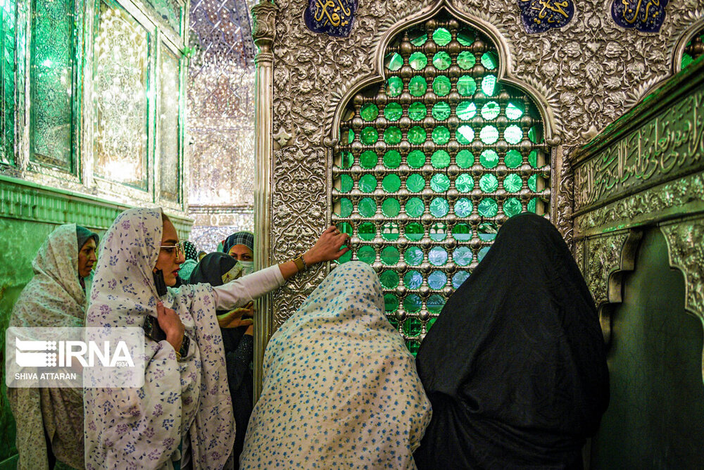 زائران حرم مطهر شاهچراغ (ع)