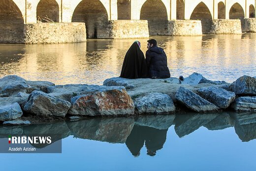 زاینده‌رود جاری شد ولی.../ شرط‌های استمرار جریان آب در فلات مرکزی ایران