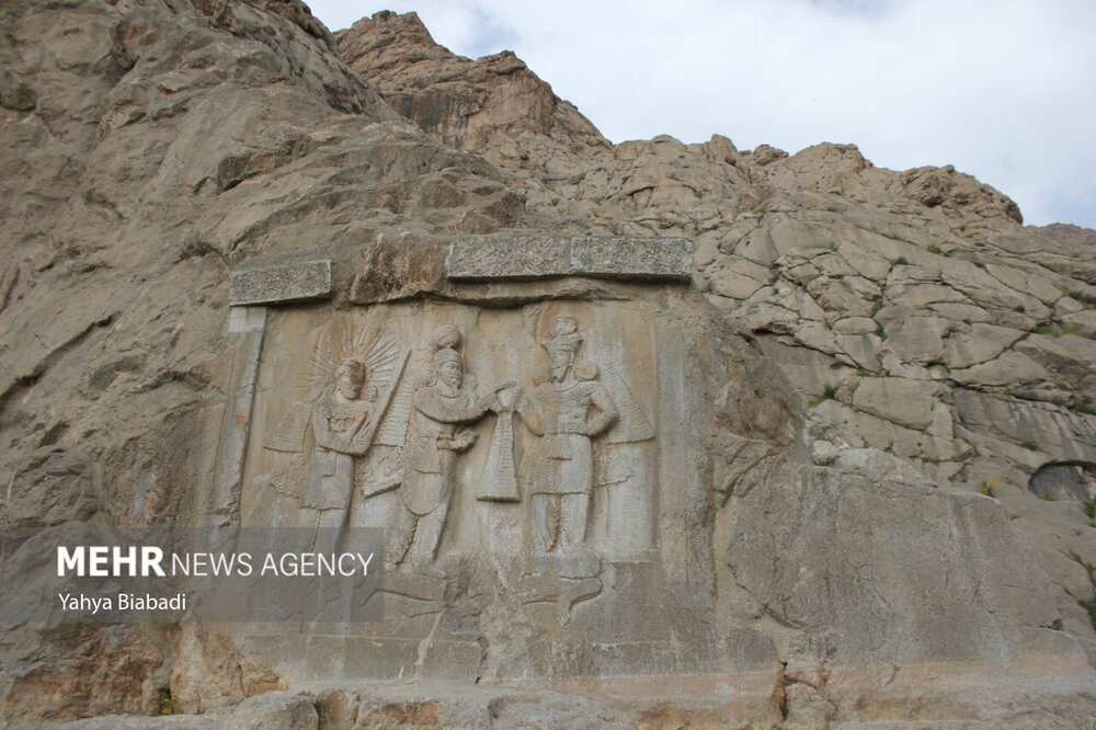 مجموعه تاریخی«طاق بستان» میزبان گردشگران نوروزی