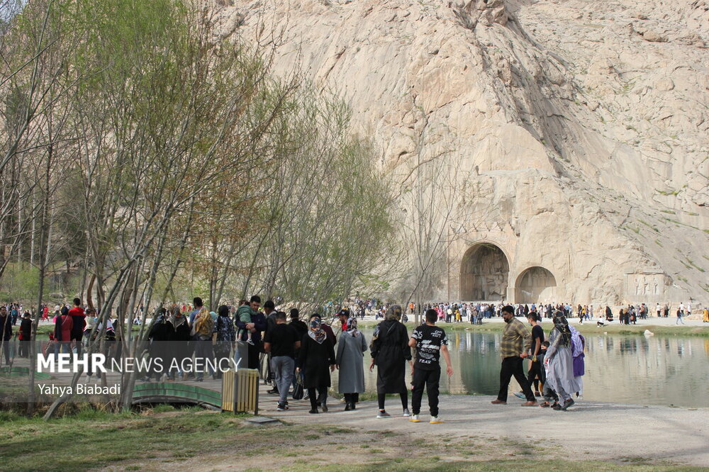 مجموعه تاریخی«طاق بستان» میزبان گردشگران نوروزی