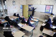 معاون آموزش و پرورش: دبیران مرد حق تدریس در دبیرستان دخترانه را ندارند