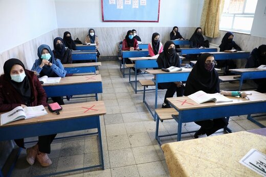 ببینید | واکنش و پاسخ طنز دانش آموزان به خبرنگار صداوسیما در اولین روز بازگشایی مدارس