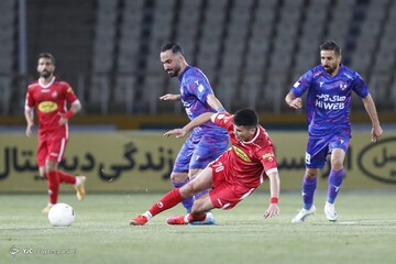 تصمیم مهم یحیی گل محمدی در مورد مهاجم خارجی!