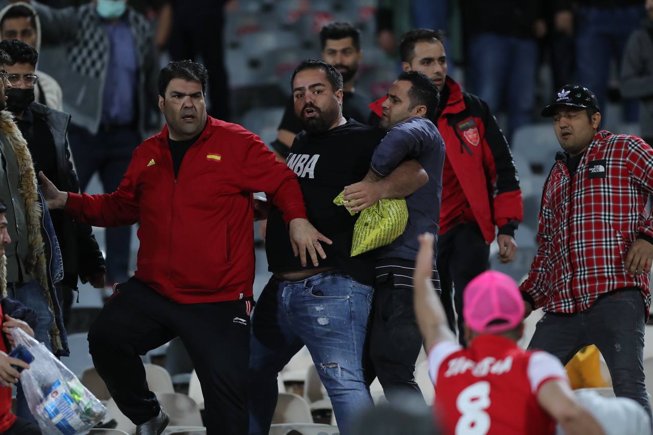 درگیری پرسپولیسیها پس از شکست مقابل آلومینیوم/عکس