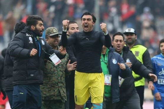 تصاویر ماندگار مهدی رحمتی از تقابل با پرسپولیس دربی/عکس