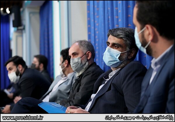 کدام فعالان رسانه ای به ضیافت افطار رئیسی رفتند؟ / تصاویر