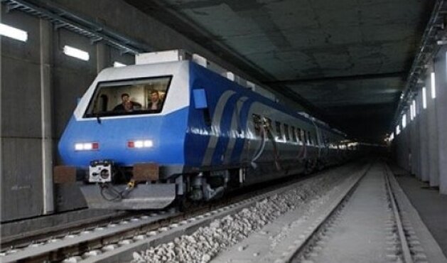 ۹ کیلومتر دلهرهآور زیر زمین در تهران/ لب خط همچنان خطرناک