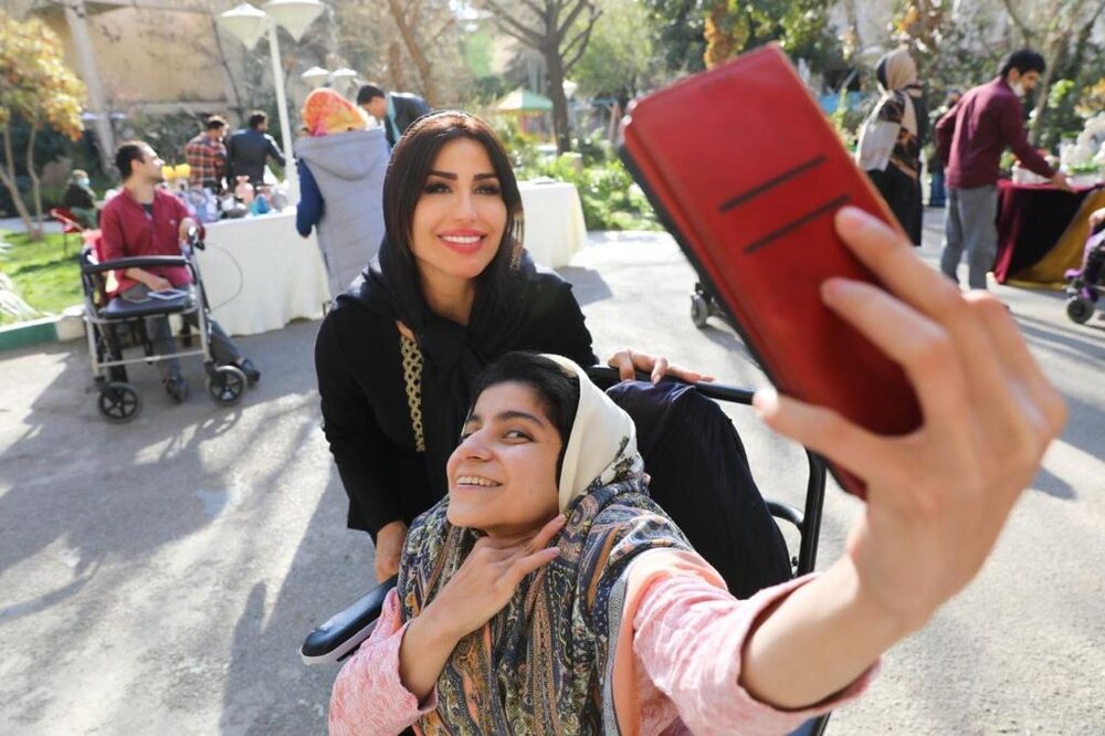 یک ملاقات خاص و رازگشایی از زندگی گذشته زن ایرانی سیدورف/عکس