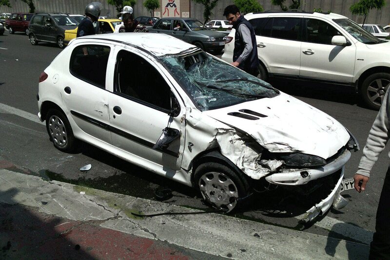 ببینید | تصادف هولناک ۲۰۶ پیش از ورودی شهرک اکباتان