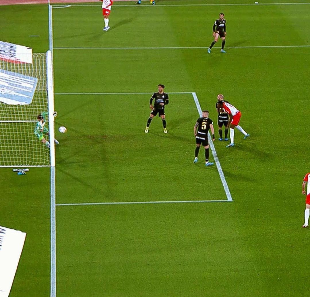 یکهتازی عابدزاده در لالیگا/عکس