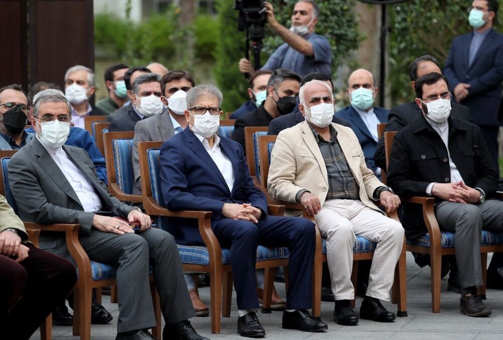 تصاویری از مراسم‌ افطاری امشب رییس جمهور با جمعی از هنرمندان