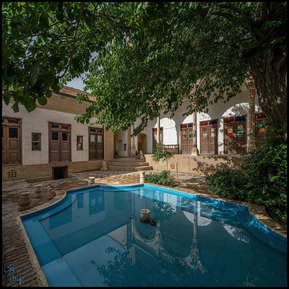 خانه ۱۳۰ ساله حاج علی خان زند در قم