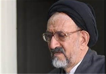 پیام دریابان علی شمخانی به مناسبت درگذشت دعایی  پیام دریابان علی شمخانی به مناسبت درگذشت دعایی