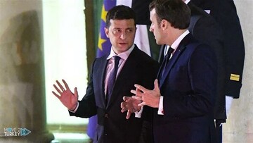 زلنسکی به مکرون: بیا به اوکراین تا نسل‌کشی را ببینی