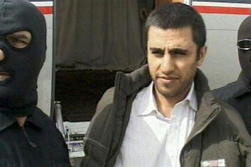 خلبان از دستور فرود تمرد می کرد / ناگفته های دستگیری عبدالمالک ریگی 