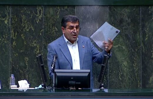 نماینده مجلس: ضرغامی « گفتمان‌سازی انحرافی» می‌کند/ وزرای بهداشت و نفت در این کشور زندگی نمی‌کنند / وزیرخارجه بگوید، برجام چه خواهد شد؟