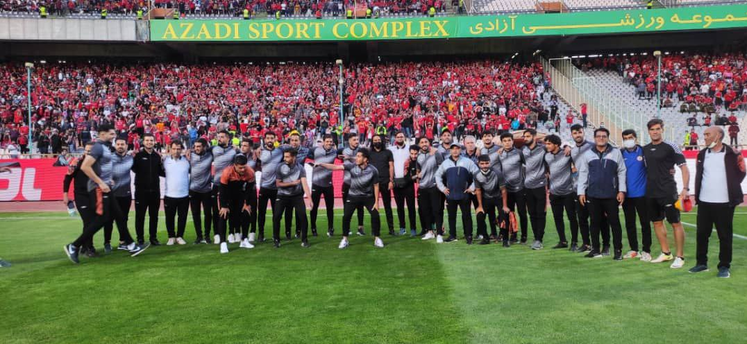 اقدام عجیب سرمربی کرمانیها پس از خوشوبش با مدیرعامل باشگاه مازندرانی/عکس