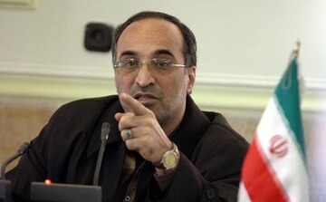 فعال سیاسی اصولگرا  : رئیسی به اسم جوانگرایی از ظرفیت نیروهای کارآمد اصولگرا استفاده نکرد