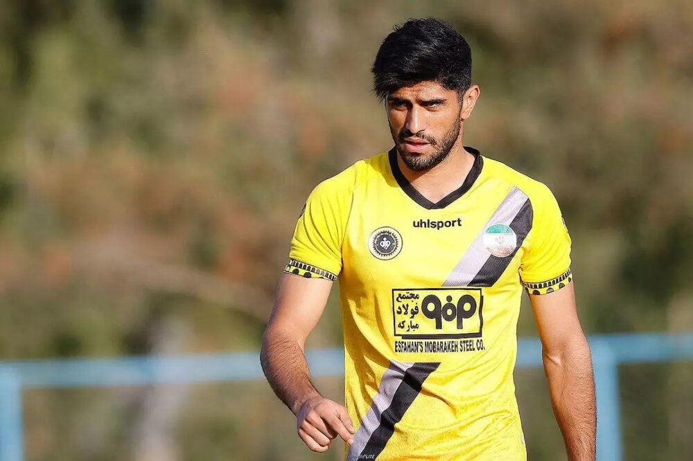 تیم منتخب فصل در تسخیر استقلالیها