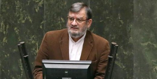 اعتراض تند نماینده مجلس به اعلام وصول نشدن «درخواست استیضاح 9 وزیر» / روحالامینی،: کجا شکایت کنیم یا استعفا بدهیم؟