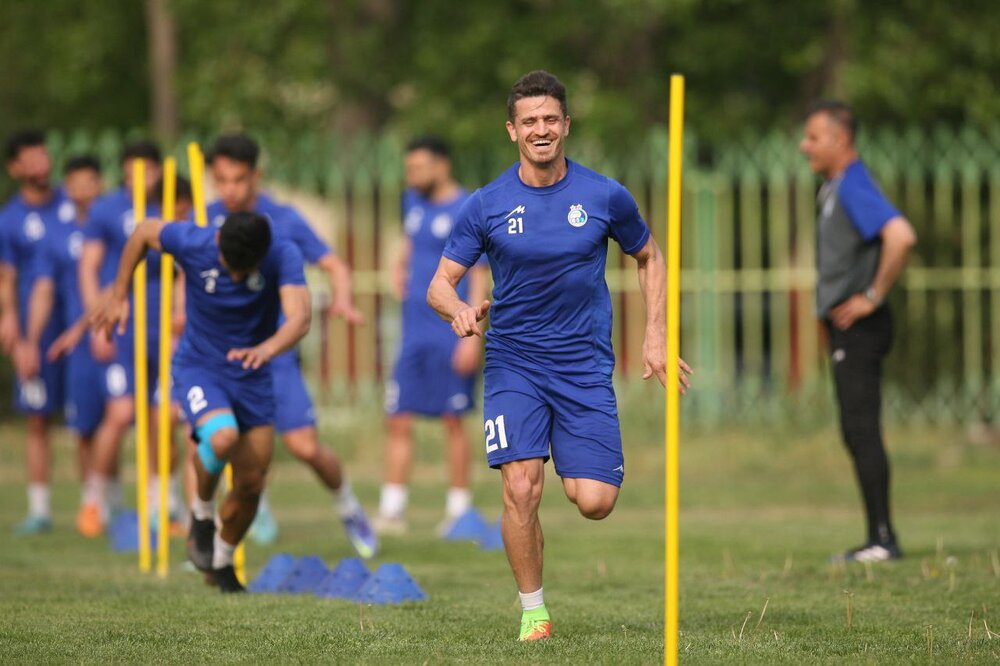 کاپیتان استقلال به دنبال پایان دراماتیک؟/عکس