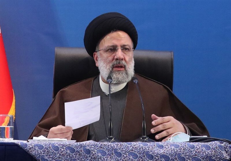 رئیسی: با رودربایستی نمیشود کشور را اداره کرد / ضوابط افزایش حقوق کارمندان و معلمان
