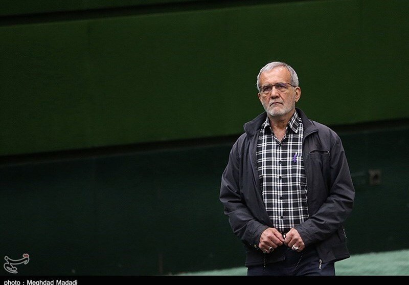 پزشکیان : نحوه گفت و گوی ما با دنیا و همسایگان باید اصلاح شود / سفره مردم با شعار رنگین نمیشود